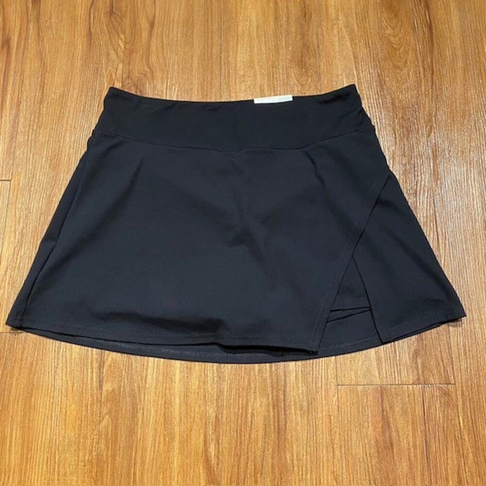 SO The Sporty Skirt Women's Size Large Black Skort Stretch Tennis Staple NWT